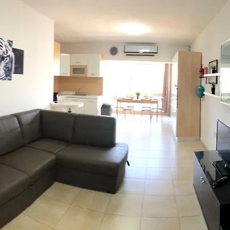 Sealion With Seaview - 6 Persons, 2 Bathrooms Апартаменты *